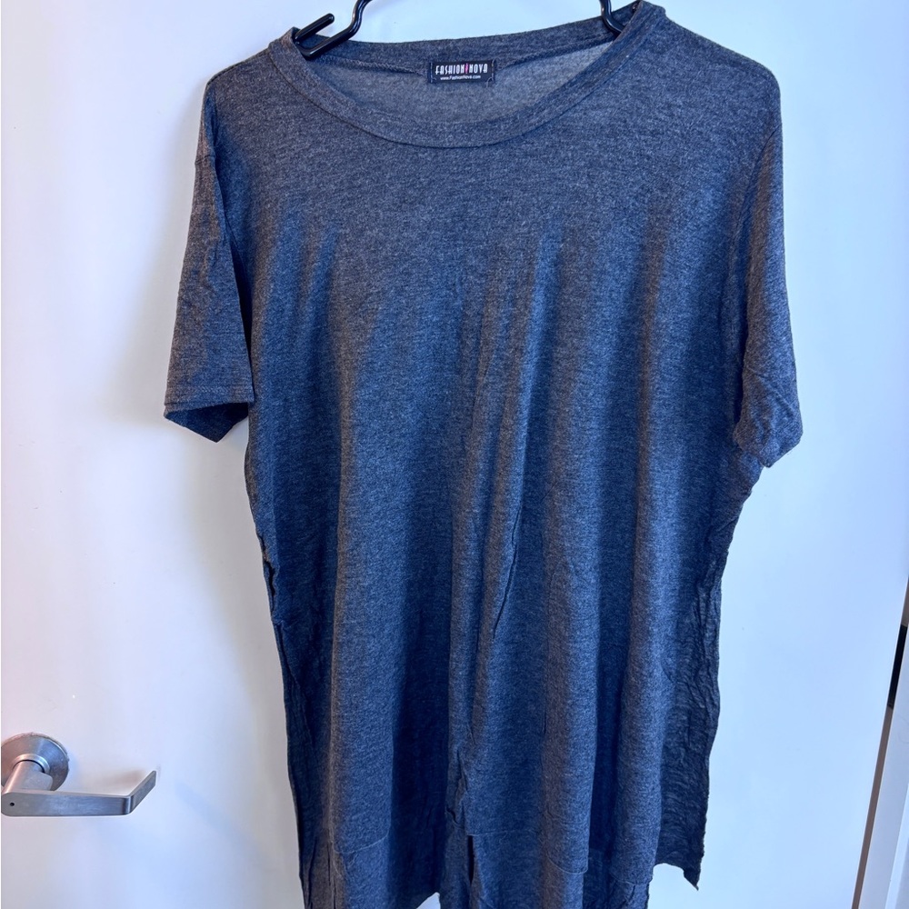 Fashion Nova Women’s Charcoal Tee